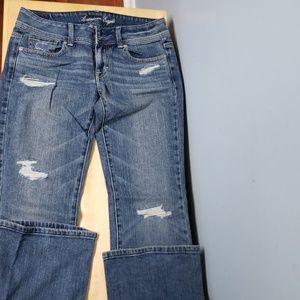 American eagle distressed jeans